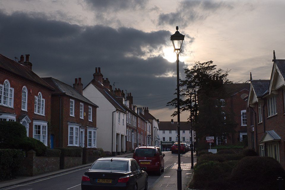 FUJIFILM X-E2 35.0 mm f8.0 1/2200s Looming clouds in Emsworth